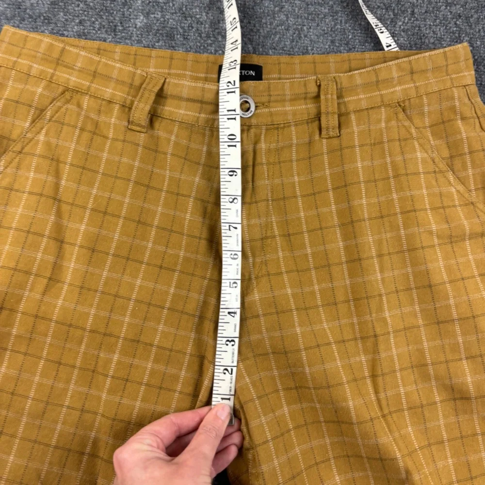 BRIXTON Men’s Chino Baggy Short Mustard Yellow Plaid print Flat Front size: 36 - Picture 4 of 7